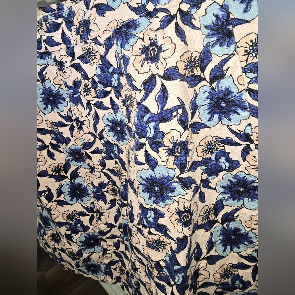Divided Blue and Cream Floral Mini Skirt In Denim Sz S  0250
